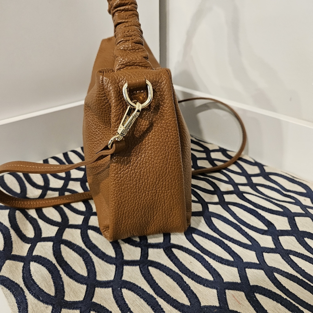 LUANA FERRACUTI Leather ShoulderBag With Ruched Handie Made In Italy Cognac EUC - Picture 5 of 16